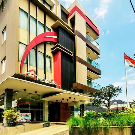 Andelir Hotel Bandung Buitenkant foto