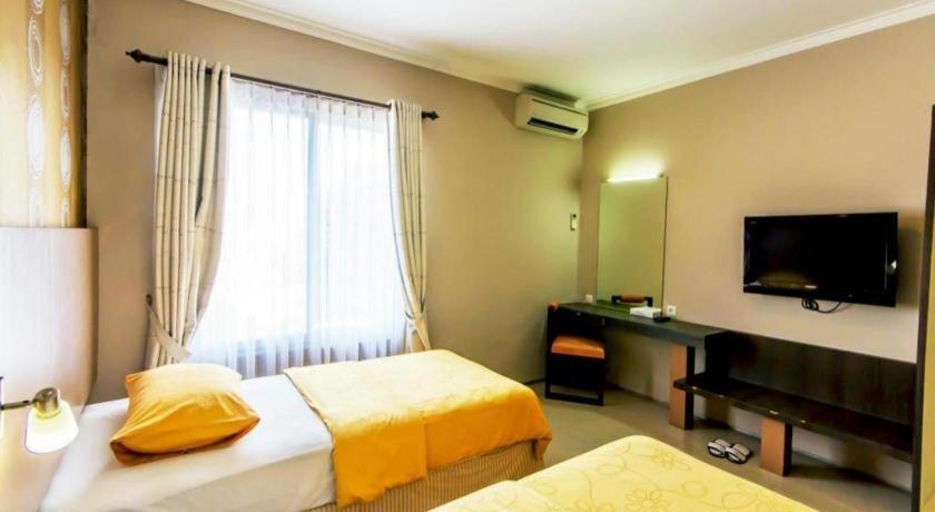 Andelir Hotel Bandung Buitenkant foto