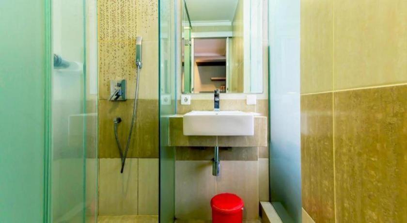 Andelir Hotel Bandung Buitenkant foto
