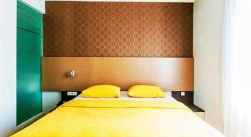 Andelir Hotel Bandung Buitenkant foto